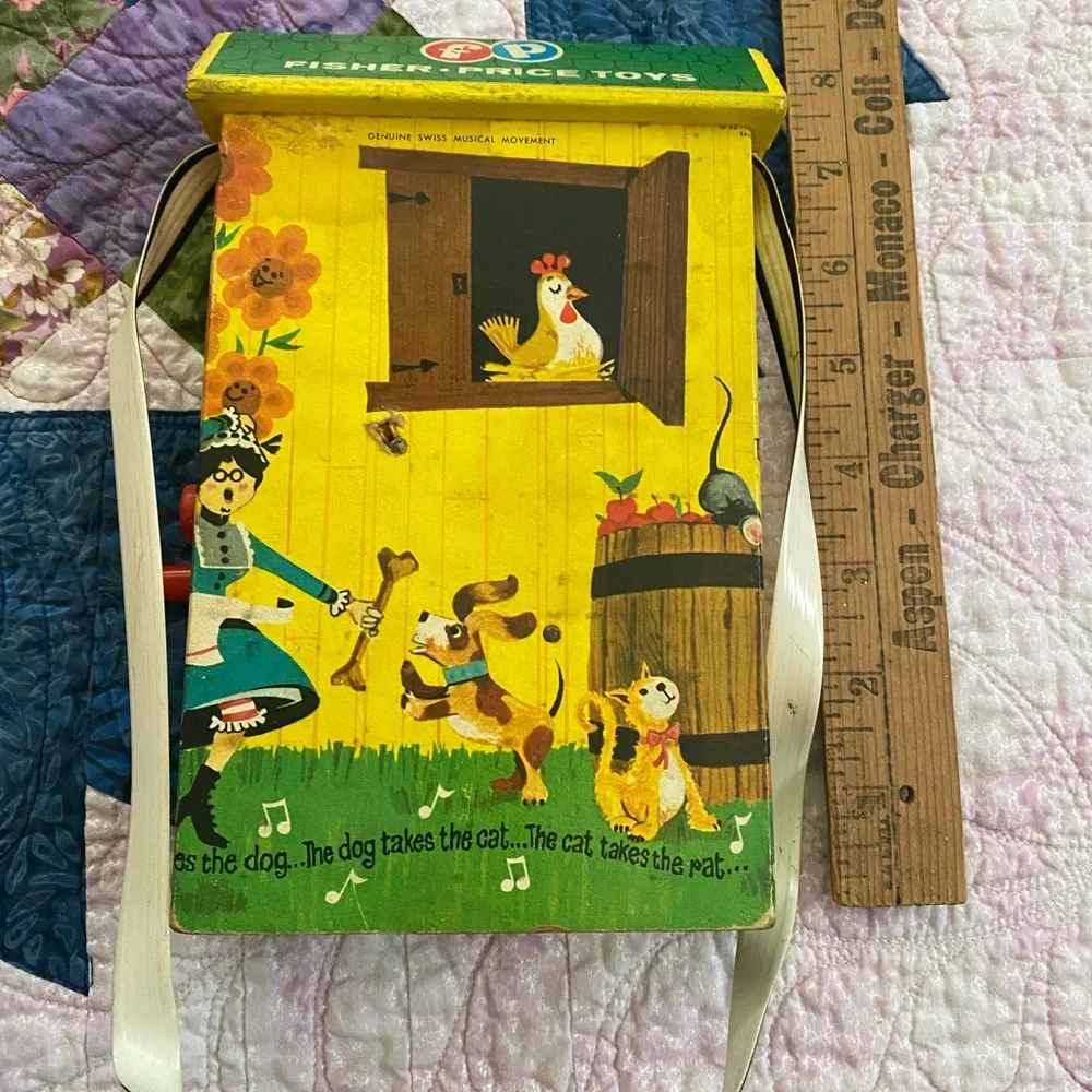 ‘60s Farmer in the Dell Music Box